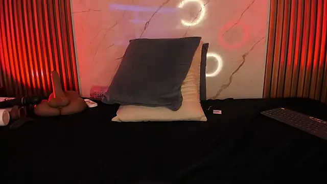 Emiilycollins online show from 01.31.25