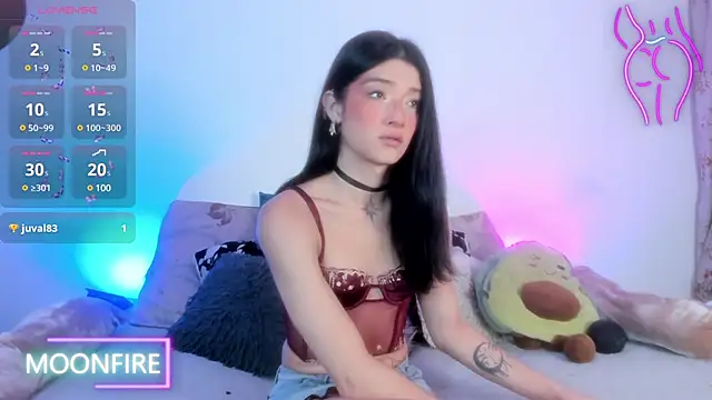 Snapshot of moonfiredancer chatting on 12.11.24 moonfiredancer online show from 12.11.24