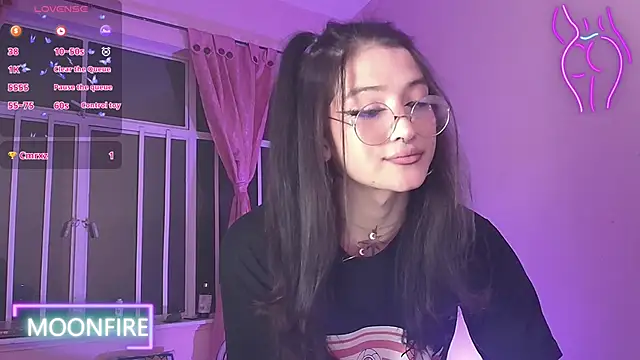 Snapshot of moonfiredancer chatting on 02.17.25 moonfiredancer online show from 02.17.25