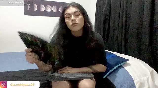 Ariana Rodriguez  online show from 07.09.26
