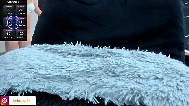 LIZ HOLMES online show from 03.21.25