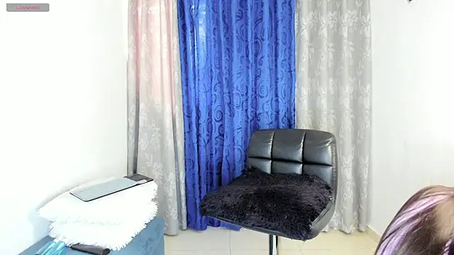 Snapshot of Alannis_Blue1 chatting on 06.26.26 Alannis Blue1 online show from 06.26.26