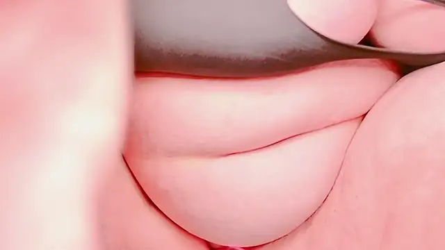 BiggyMelon online show from 11.15.25