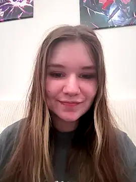 Snapshot of PumaShyXD chatting on 11.03.25 PumaShyXD online show from 11.03.25