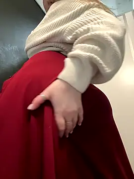 Snapshot of PumaShyXD chatting on 11.24.25 PumaShyXD online show from 11.24.25