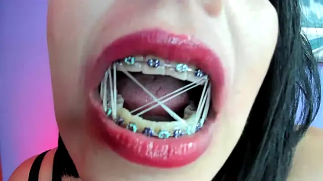 AdelleLennox cg online show from 01.23.25