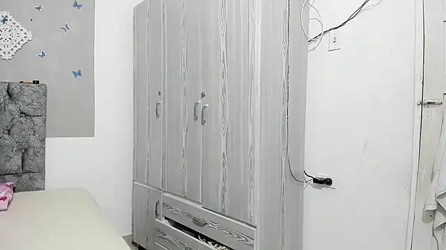 Alejandra evanss online show from 12.22.24