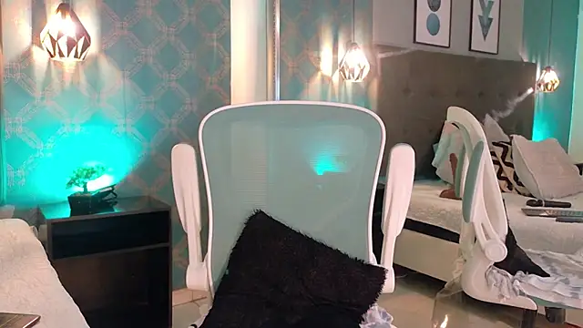 Snapshot of AmbarRoberts_ chatting on 02.12.26 AmbarRoberts online show from 02.12.26