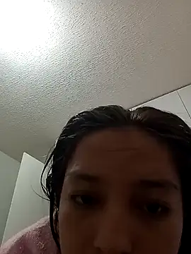 Snapshot of rossgreen77 chatting on 10.18.25 rossgreen77 online show from 10.18.25