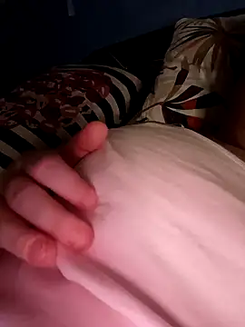 Snapshot of poussychats chatting on 01.14.25 poussychats online show from 01.14.25