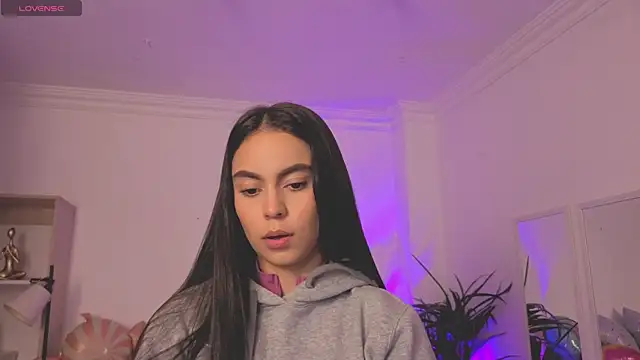 Snapshot of Aleejaa__ chatting on 06.24.26 Aleejaa online show from 06.24.26