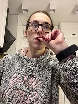 MartiniiSelenna online show from 10.05.25