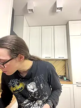 MartiniiSelenna online show from 10.14.25