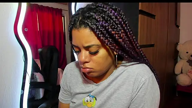 ladyrd1 online show from 11.11.25