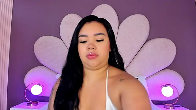 MarianaGarciaa   online show from 10.21.25