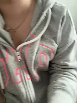 Snapshot of Rei1216xo chatting on 03.02.25 Rei1216xo online show from 03.02.25