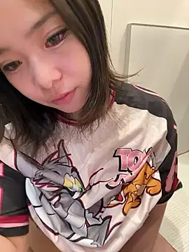 Snapshot of Rei1216xo chatting on 10.24.25 Rei1216xo online show from 10.24.25