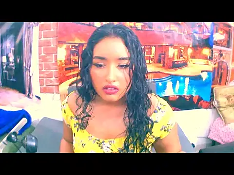 Snapshot of IndianAngel4u chatting on 11.01.25 IndianAngel4u online show from 11.01.25