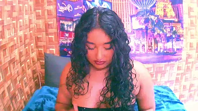 Snapshot of IndianAngel4u chatting on 02.15.26 IndianAngel4u online show from 02.15.26