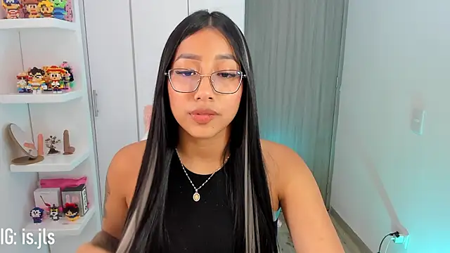 Snapshot of isa_bellaa0 chatting on 09.23.25 isa bellaa0 online show from 09.23.25