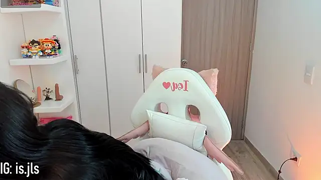 Snapshot of isa_bellaa0 chatting on 10.02.25 isa bellaa0 online show from 10.02.25