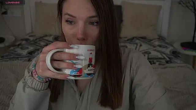 Snapshot of IceDanielles chatting on 11.09.25 IceDanielles online show from 11.09.25