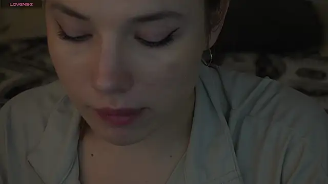 Snapshot of IceDanielles chatting on 11.10.25 IceDanielles online show from 11.10.25