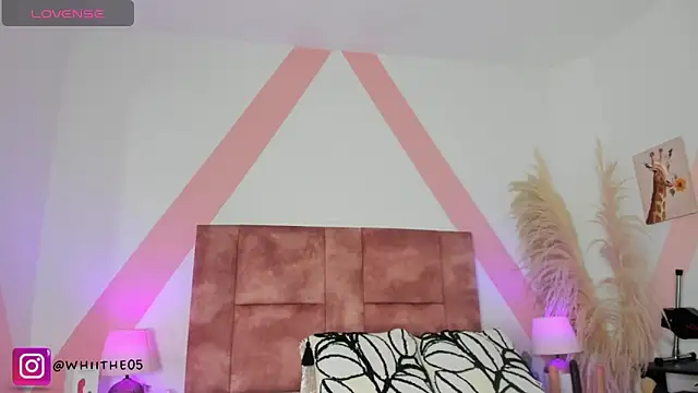 isabella whiithe online show from 02.09.26