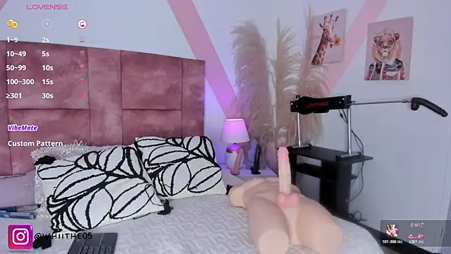 Snapshot of isabella_whiithe chatting on 04.06.26 isabella whiithe online show from 04.06.26