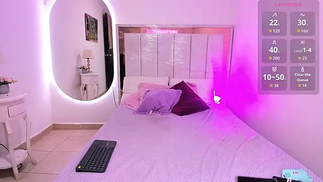 Snapshot of michelle_madson_ chatting on 09.20.25 michelle madson online show from 09.20.25