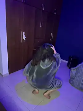 Snapshot of Ales_Kitten chatting on 03.13.25 Ales Kitten online show from 03.13.25