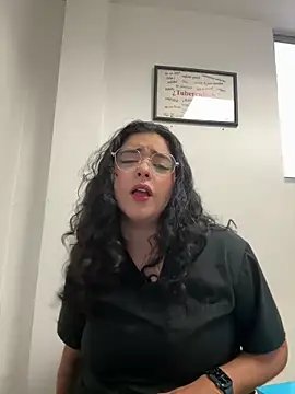 Snapshot of Ales_Kitten chatting on 10.05.25 Ales Kitten online show from 10.05.25