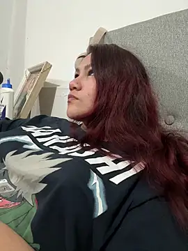 Snapshot of ZUCAAT chatting on 12.08.24 ZUCAAT online show from 12.08.24