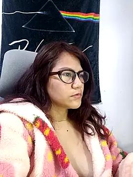 Snapshot of ZUCAAT chatting on 10.09.25 ZUCAAT online show from 10.09.25