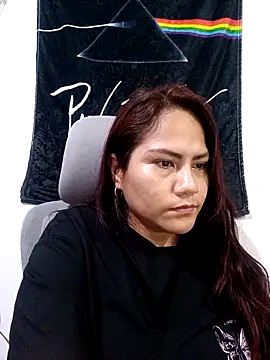 Snapshot of ZUCAAT chatting on 10.10.25 ZUCAAT online show from 10.10.25