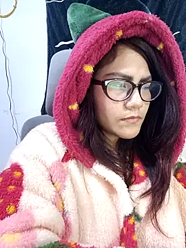 Snapshot of ZUCAAT chatting on 10.11.25 ZUCAAT online show from 10.11.25