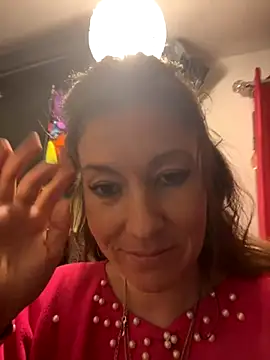 Snapshot of Lwhite1 chatting on 11.12.25 Lwhite1 online show from 11.12.25