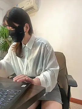 Snapshot of Annabody chatting on 02.26.25 Annabody online show from 02.26.25