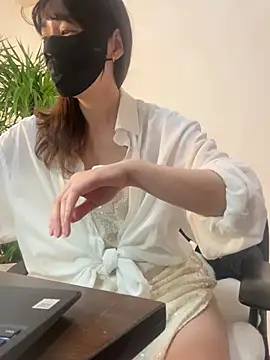 Snapshot of Annabody chatting on 02.28.25 Annabody online show from 02.28.25