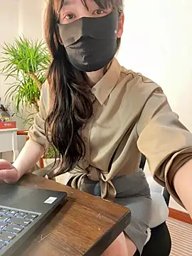 Snapshot of Annabody chatting on 03.04.25 Annabody online show from 03.04.25