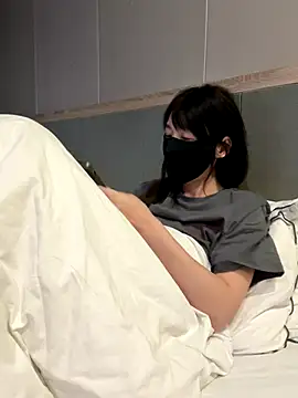 Snapshot of Annabody chatting on 10.03.25 Annabody online show from 10.03.25