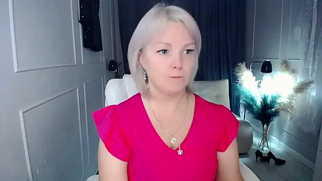 Juarnea online show from 10.27.25