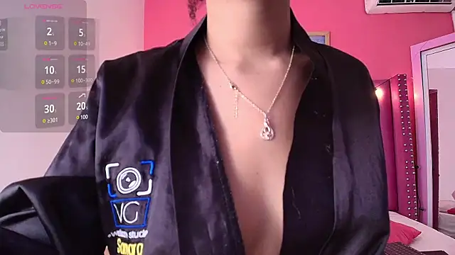 Snapshot of littleebonny chatting on 01.16.25 littleebonny online show from 01.16.25