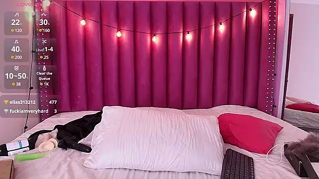 Snapshot of littleebonny chatting on 01.16.25 littleebonny online show from 01.16.25