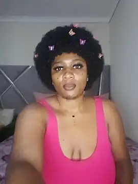 Snapshot of CocoBootyyy chatting on 02.26.25 CocoBootyyy online show from 02.26.25