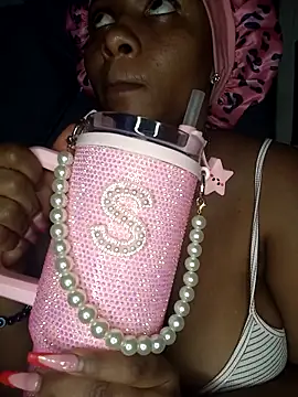 Snapshot of CocoBootyyy chatting on 12.03.25 CocoBootyyy online show from 12.03.25