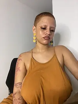 Charlotee  online show from 09.25.25