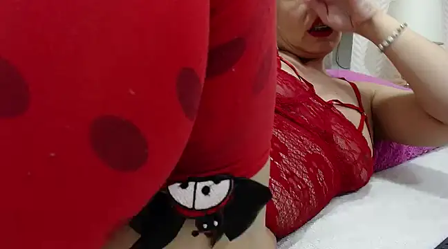 KasandraPhillips online show from 02.04.25