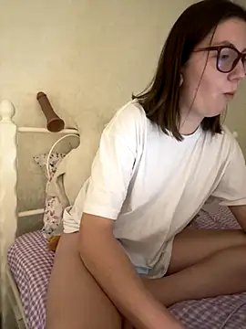 BeatriceTender online show from 11.23.25