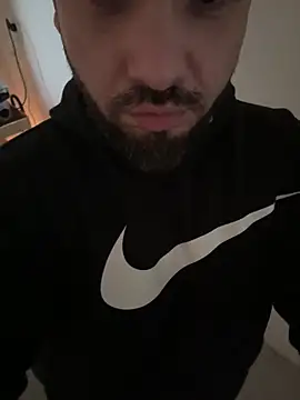 HairyArab90 online show from 02.12.26